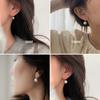 Pendientes Estilo Estrella Mismo Estilo Cuentas Shijia Bei Pendientes de Perla de Imitación Plata de Ley Pendientes para Mujer Lujo Ligero Retro Elegante Estilo Francés Pendientes para Mujer