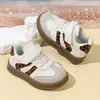 Zapatos de Entrenamiento de Nuevo Estilo para Niños para Primavera y Otoño, Zapatos Deportivos para Niños, Tenis Casuales, Zapatos Blancos para Niñas, Zapatos para Bebé de Suela Suave, Zapatos de Forrest Gump