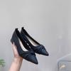Zapatos para Mujer de Color Sólido, Punta Fina, sin Cordones, Estilo Celebridad de Internet Otoño 2025, Zapatos de Punta Cerrada, Versátiles con Faldas, Zapatos Antideslizantes