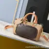 Bolsa de Ombro Transversal de Couro Genuíno de Guangzhou Bolsa Portátil Feminina Leve Bolsa Casual com Múltiplos Bolsos para Mãe Bolsa Transversal de Viagem