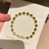 Pulseira de Cubos de Açúcar Verde Fresco Estilo Floresta com Diamantes Cintilantes, Design Exclusivo de Luxo Leve, Joia de Moda Versátil de Alta Qualidade