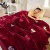 Manta Raschel Doble Engrosada Manta de Invierno Manta Roja de Boda Manta para Siesta Manta Cálida Regalo Venta al por Mayor