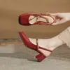 Sandalias de Moda Jingang Yl50309 de Tacón Alto con Espalda Descubierta para Uso en Exteriores, Nuevo Estilo Verano 2026, Punta Cuadrada, Tacón Grueso, Versátil Tacón Medio