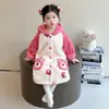 Pijama de Invierno para Niños Coral Terciopelo Bata de Noche Niñas Dibujos Animados Fresa Oso Bata de Casa Niña Bebé Bata de Baño Cálida Invierno