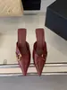 2026 Novos Tamancos de Salto Alto Stiletto Apontados com Botões Estilo Europeu e Americano, de Calçar, Moda Confortável, Bico Fechado para Mulheres