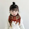 2026 Novo Estilo Coreano Lenço Triangular Infantil Outono e Inverno Lenço Quente Espessado para Meninos e Meninas Lenço de Pescoço para Bebê Venda por Atacado