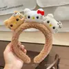 2025 Nuevo Otoño e Invierno Felpa Linda Femenina Corazón Cabeza de Gato Kt Diadema Dibujos Animados Cara Súper Linda Accesorios para el Cabello Pasador de Foto