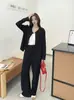 Conjunto cálido de forro polar Nuo Mi, cárdigan de punto abotonado de cuello redondo, pantalones casuales de corte holgado con bolsillos, atuendo versátil de dos piezas