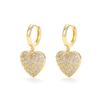 Pendientes de corazón de amor con circonitas incrustadas Cao Shi, temperamento de moda para mujer, joyería de color dorado, populares, elegantes para el día a día