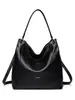 Bolsa Feminina Estilo Novo Outono 2026 Crossbody de Couro Macio Grande Capacidade Bolsa para Mãe Bolsa de Ombro Único Transversal Fashion