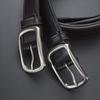 Cinto com Fivela Japonesa de Liga de Couro Genuíno Estilo Coreano Moderno e Versátil Calça Casual Tendência Masculina com Fivela de Pino