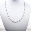 Collar de acero inoxidable Jinyiyuan con bola de color con clip cruzado y chapado en oro de 18 quilates, venta directa de fábrica