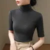 Nueva Camiseta de Cuello Alto de Manga Media para Mujer 2026, Otoño Modal Ajustada Adelgazante Manga Tres Cuartos Cuello Semi Alto Top de Alta Gama