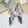 Lenço Quadrado Pequeno de Algodão e Linho Fino Fresco Respirável Feminino Macio Artístico Decorativo Lenço Pequeno Lenço de Verão Feminino Lenço Pequeno Versátil