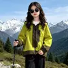 Ropa para Niñas Ropa de Otoño Chaqueta Cortavientos 2026 Nuevo Estilo Primavera y Otoño Niños Medianos y Grandes Niñas de Otoño Ropa para Exteriores