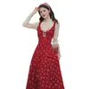 Vestido Rojo con Cintura Marcada Bordado de Lazo Juguetón Estilo Francés Juvenil Conjunto de Falda Atmósfera Festiva Otoño/Invierno 2026