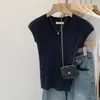 Blusa de tricô casual elegante de cor sólida com decote em V estilo coreano para mulheres, nova camiseta slim fit de verão para o início do verão de 2026