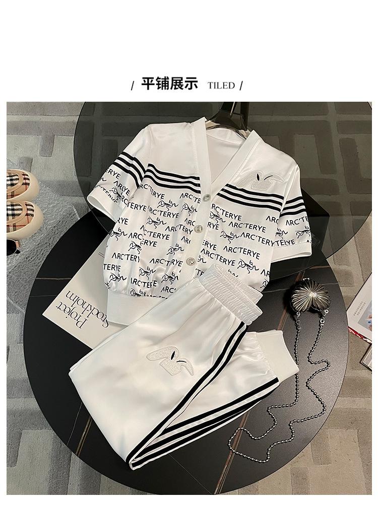 跨境淘货源分销2023春夏秋季新款街头潮流减龄小个子爆款欧货网红款运动套装休闲运动气质休闲时尚流行新款春夏秋装春夏秋装女装时尚套装套装女装春夏秋季套装女套装女女士运动服女装两件套套装卫衣套装休闲套装春夏秋季套装女装时尚套装盐系休闲套装女装2023百搭设计感小众洋气欧货阿里国际站跨境采购Cross-border, online shopping source, distribution, 2023 spring summer autumn, new, street trends, age reduction, small, explosive, European goods, network red, sportswear, leisure sports, temperament leisure, fashion popular, new spring summer autumn clothing, spring summer autumn women's clothing, fashion suit, suit women's clothing, women's sportswear, women's two-piece, hoodie suit, suit leisure, Fashion suit, salt department, leisure suit, women's 2023, everything, design sense, niche, foreign style, Ali International Station, cross-border procurement