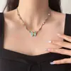 Collar con colgante de mariposa degradado para mujer, gargantilla de cadena de clavícula, ligero, de lujo, de alta gama, 2024, nuevas explosiones