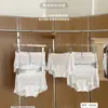 Calcinha feminina em seda gelada com estampa de frutas, leve, respirável, macia, sem costura, cintura média, ideal para meninas.