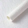 Papel Texturizado Artesanal com Padrão de Pedra Materiais para Embalagem de Flores de Presente Papel de Presente Papel com Textura Amassada em Camada Dupla Papel para Embalagem de Flores Venda por Atacado