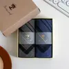 Pañuelo Nostálgico de Estilo Antiguo para Hombre de 43 cm, Ligero, Transpirable, Suave y Cómodo, Toalla Cuadrada de Algodón Teñida en Hilo Ecológica, Caja de Regalo