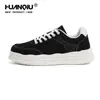 Tenis Universales Negros de Suela Gruesa para Hombre, Nueva Moda Primavera 2026 Zapatos Casuales para Viajar, Zapatos Deportivos Cómodos de Suela Suave
