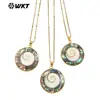 WT-JN266 cor refletiva padrão espiral natural concha branca redondo pendurado banhado a ouro 18K colar de contas