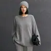 Conjunto de dos piezas de cachemira, nuevo suéter de punto trenzado de color liso con cuello redondo y corte holgado para mujer y pantalones rectos de pierna ancha para otoño/invierno 2026