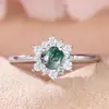 Anillo de Flor de Ágata Redonda de Plata de Ley S925 con Circonitas Microincrustadas Anillo de Moda Retro de Lujo Accesible Exquisito Elegante