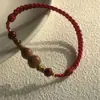 Pulsera de Madera de Durazno y Cinabrio del Monte Putuo con Hilo Rojo, Cuerda Tejida para Niños y Bebés, Tobillera y Pulsera Amuleto Anti-Susto para Bebés