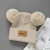 Gorro de Punto para Niños Otoño e Invierno Niño Bebé Lana Bonita Bola de Pelo A prueba de Frío Cálido Letra Niñas Gorro Pullover