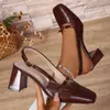 Sandalias de punta cerrada estilo francés con hebilla y talón descubierto, zapatos de tacón alto, nuevos zapatos Mary Jane versátiles de tacón grueso estilo vintage 2026