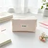 Estuche de lápices de lunares estilo coreano, bolsa de almacenamiento de tela linda y de tono cremoso, elegante y atractiva, perfecta para niñas jóvenes, una bolsa de lona de mano