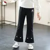 Pantalones acampanados casuales de otoño para niñas, nuevo estilo 2026, modernos, corte holgado, adelgazantes, pantalones casuales con adornos de concha para niños mayores