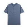 Camiseta de manga corta con retazos antibacterial refrescante estilo americano de alta gama, cuello Henry, para hombre, tendencia de verano, retro, corte holgado para hombre