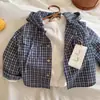 Chamarra de franela a cuadros con capucha para niños, estilo coreano para primavera y otoño, top elegante para niños y niñas