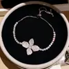 Estrelas Brilham! Pulseira Flor Redonda de Zircônia Piscante, Pulseira de Luxo Leve de Alta Qualidade, Joia de Moda Luxuosa e Elegante