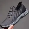 Sapatos Masculinos Transfronteiriços, Sapatos de Pai, Sapatos Finos Respiráveis de Malha Fly-Knit para Meia-Idade e Idosos, Sapatos de Caminhada Masculinos Leves Modernos com Cadarço