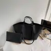 Bolsa Feminina de Grande Capacidade Transfronteiriça 2026 Nova Tendência Outono e Inverno Bolsa de Mão Retrô Bolsa de Ombro de Alto Padrão Bolsa Tote