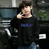 Camiseta de moda de manga larga 100% algodón para niños, nuevo modelo primavera 2026, top sencillo de dibujos animados para niños mayores y pequeños