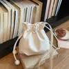 Bolsa Saco de Couro Macio com Cordão, Versátil e Estilosa com Padrão Lichia, Bolsa de Ombro Único Transversal, Bolsa da Sorte da Moda Tendência de Nicho