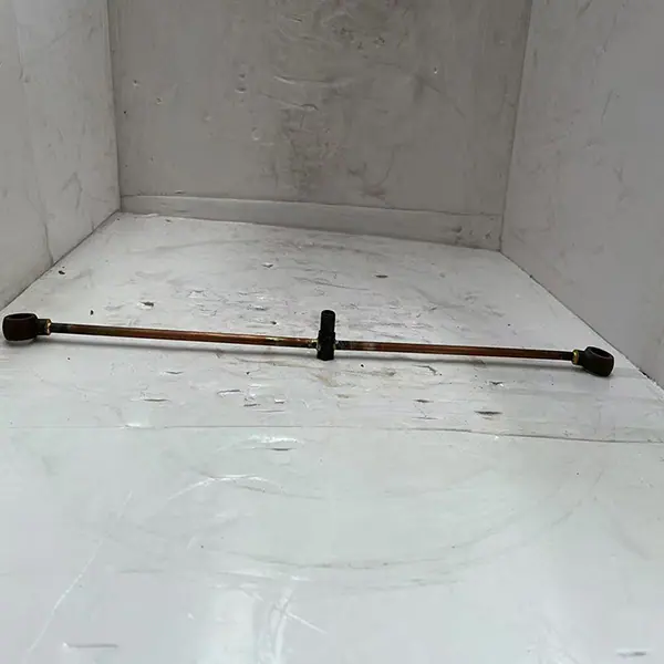 装载机三通刹车油管1.jpg