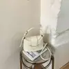 Bolso tipo cubo para mujer 2026, Nuevo modelo para ir al trabajo, Bolso de hombro y cruzado versátil y moderno de alta calidad