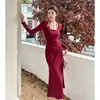 Outono/Inverno Novo Design Sensação Gola Halter Cintura Marcada Vestido Longo Justo no Quadril Vestido Cauda de Peixe Manga Longa Vestido Elegante Feminino Puro Desejo