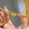 Pulsera Flor de Melocotón Pajarita, Mismo Estilo que Xiaohongshu, Moda Versátil de Nicho, Joyería de Mano Ligera de Lujo y Elegante, Regalo para Novia y Mejor Amiga