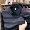 Nova Camisa Polo de Manga Longa para Primavera e Outono de 2026 para Homens de Meia-Idade e Idosos, com Bolsos Reais, Estilo Pai, Blusa Versátil com Gola Polo para Homens