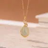 Pingente de Jade Hetian Natural Jade de Água Clara Banhado a Ouro Prata de Lei S925 Yiluyin, Pingente de Prata Feminino Versátil e Elegante em Formato de Gota