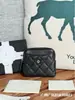 Bolsa de Moedas Prática Xiaoxiangjia Padrão de Bolas Couro de Vaca Simples e Elegante Mini Bolsa Feminina Carteira