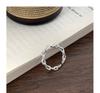 Anillo de plata con giro cruzado 2025, nuevo diseño de nicho, de alta calidad, ligero, de lujo, sencillo, de moda, personalizado para mujer.